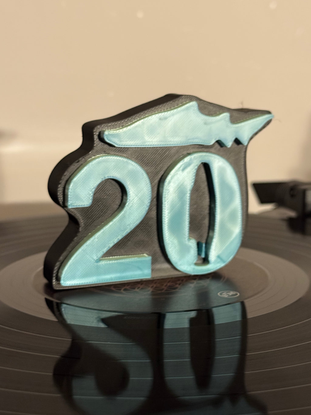 Shark 20 Record Topper